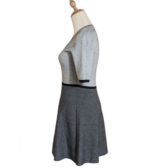 Club Monaco Stretch Black and Gray Basic Mini Dress - Picture 5 of 7